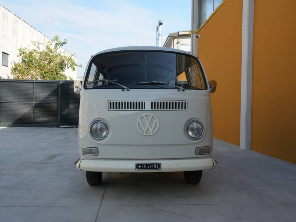 Bild 2/16 von Volkswagen T2a Kleinbus (1967)