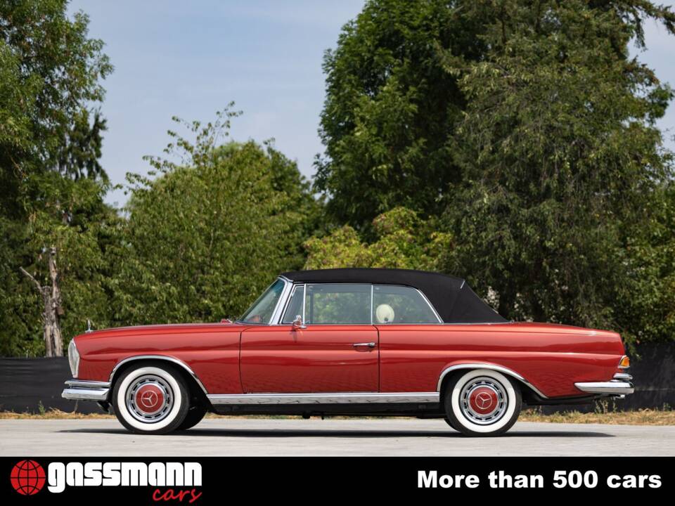 Image 5/15 of Mercedes-Benz 250 SE (1966)