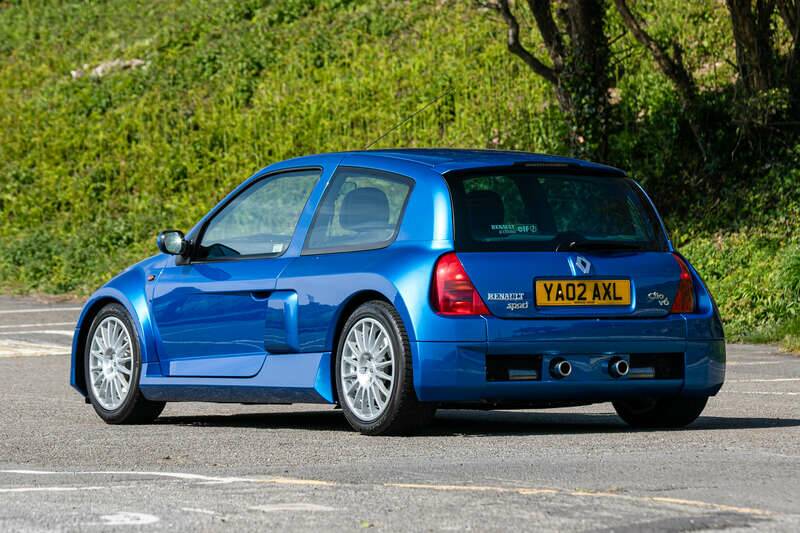 Imagen 4/34 de Renault Clio II V6 (2002)