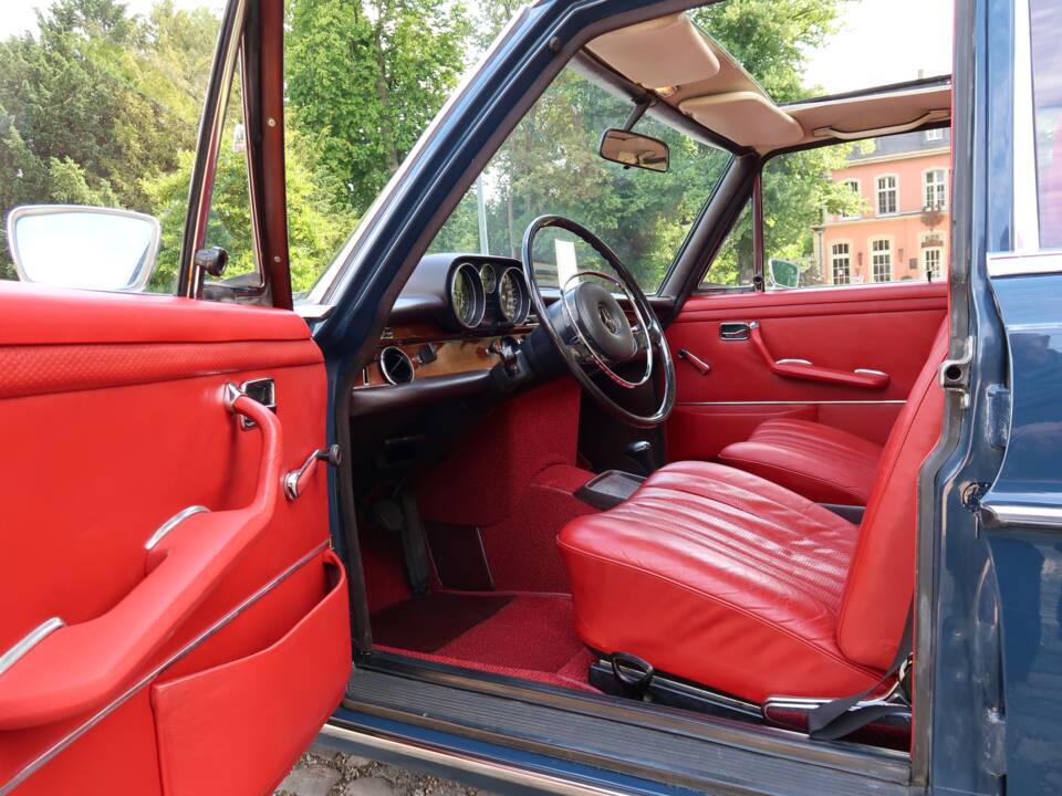 Bild 10/26 von Mercedes-Benz 280 SE 3,5 (1971)