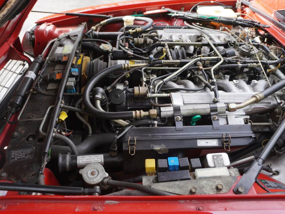 Image 15/20 of Jaguar XJS 5.3 V12 (1989)