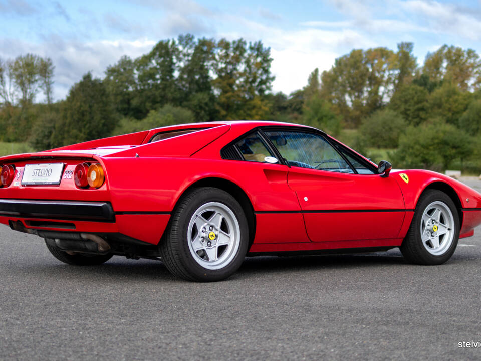 Image 22/65 of Ferrari 308 GTB (1978)