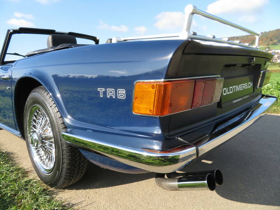 Bild 20/23 von Triumph TR 6 PI (1973)