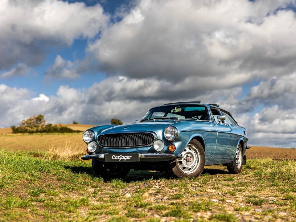 Image 17/50 of Volvo 1800 ES (1972)