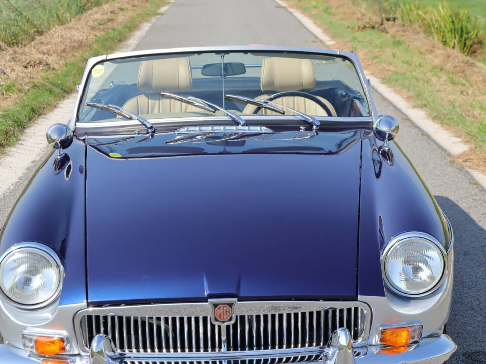 Bild 30/41 von MG MGB (1975)