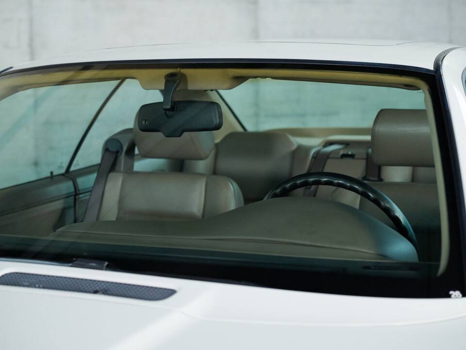 Immagine 8/50 di BMW 850i (1990)