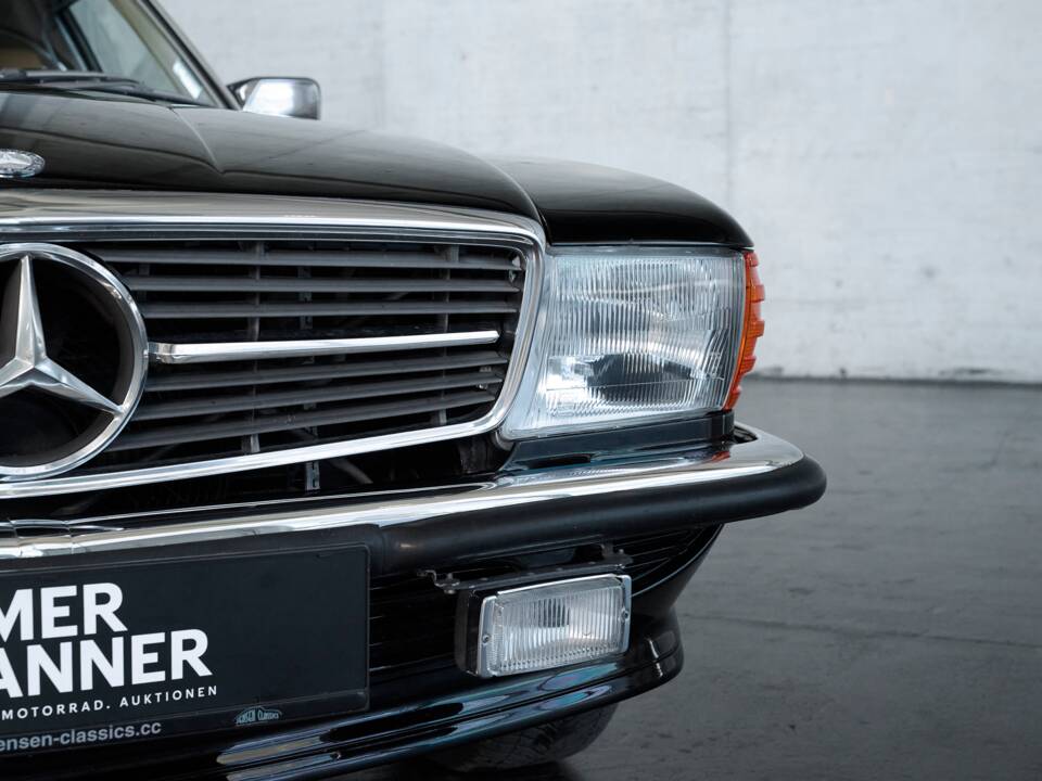 Image 28/50 de Mercedes-Benz 560 SL (1989)