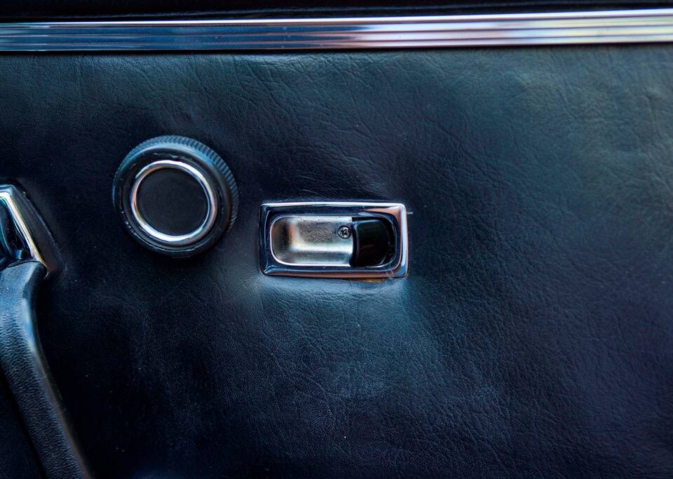 Image 66/188 of Mercedes-Benz 280 SE 3,5 (1971)