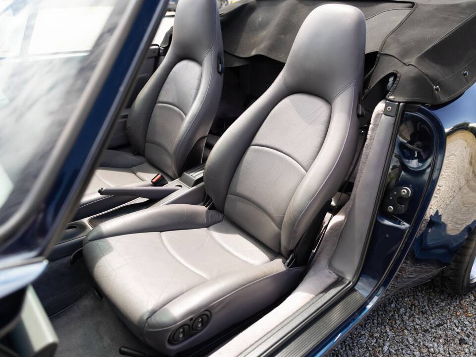Bild 14/44 von Porsche 911 Carrera (1997)