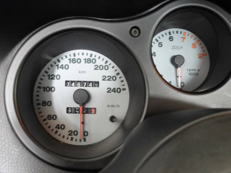 Immagine 7/14 di FIAT Barchetta 1.8 16V (2000)