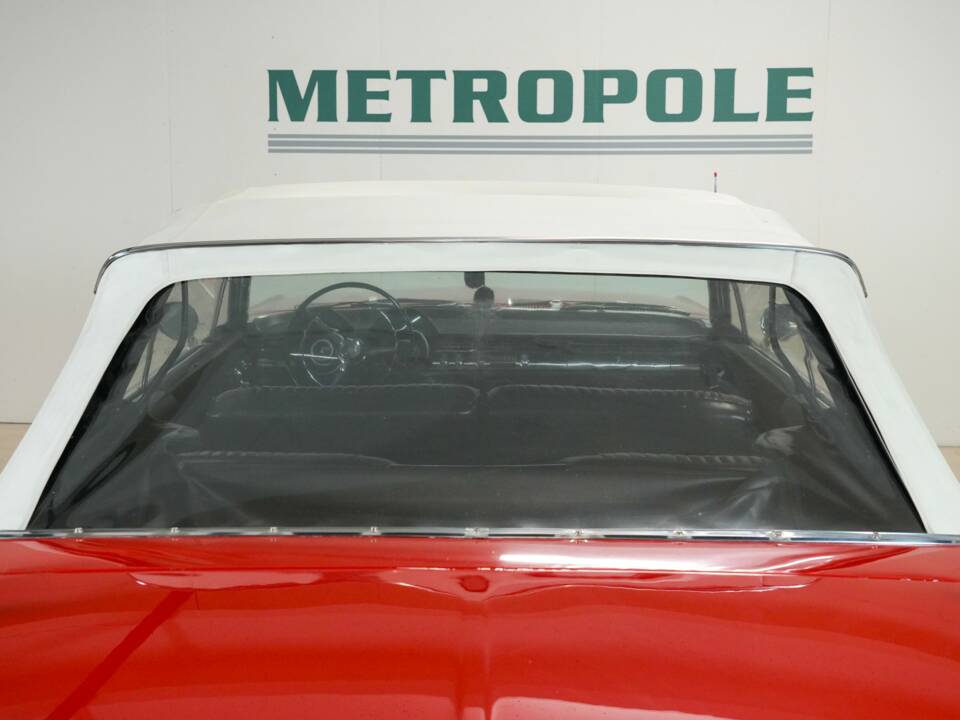 Image 30/44 of Dodge Polara (1965)