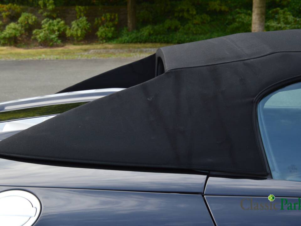 Image 19/50 of Audi R8 Spyder 4.2 FSI Quattro (2011)