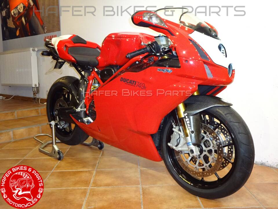 Bild 2/24 von Ducati DUMMY (2004)