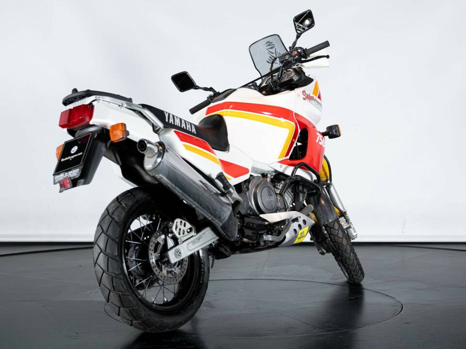 Bild 4/35 von Yamaha XTZ 750 Super Ténéré (1989)