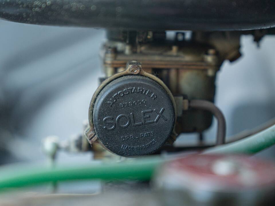 Bild 39/42 von Renault Ondine (1962)