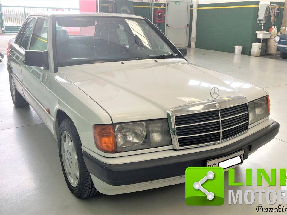 Image 9/10 of Mercedes-Benz 190 E 1.8 (1991)