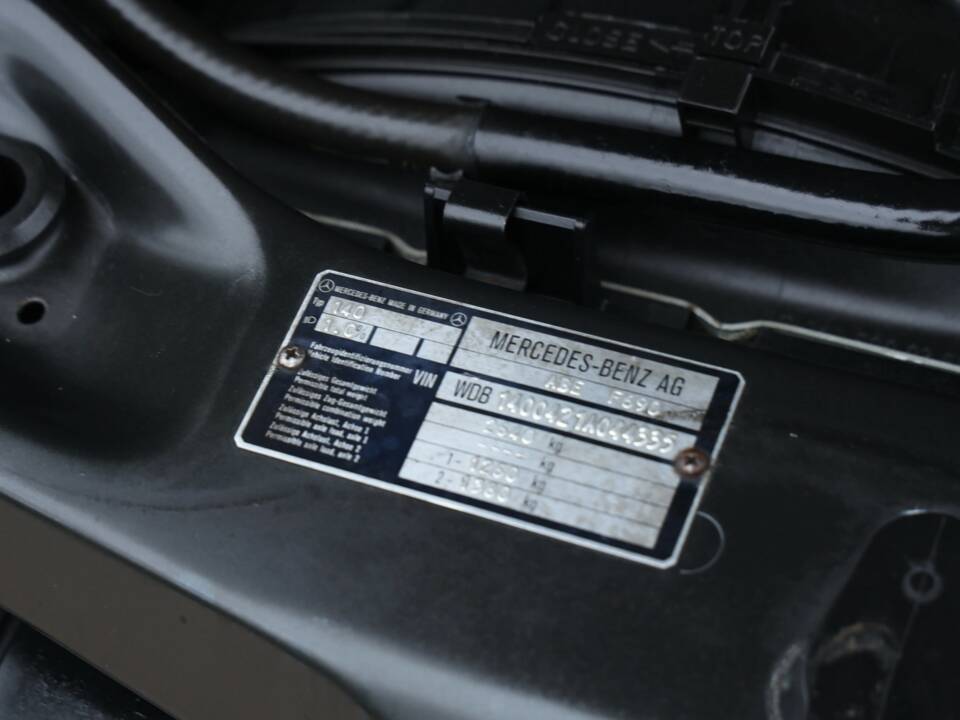 Bild 39/50 von Mercedes-Benz 400 SE (1991)