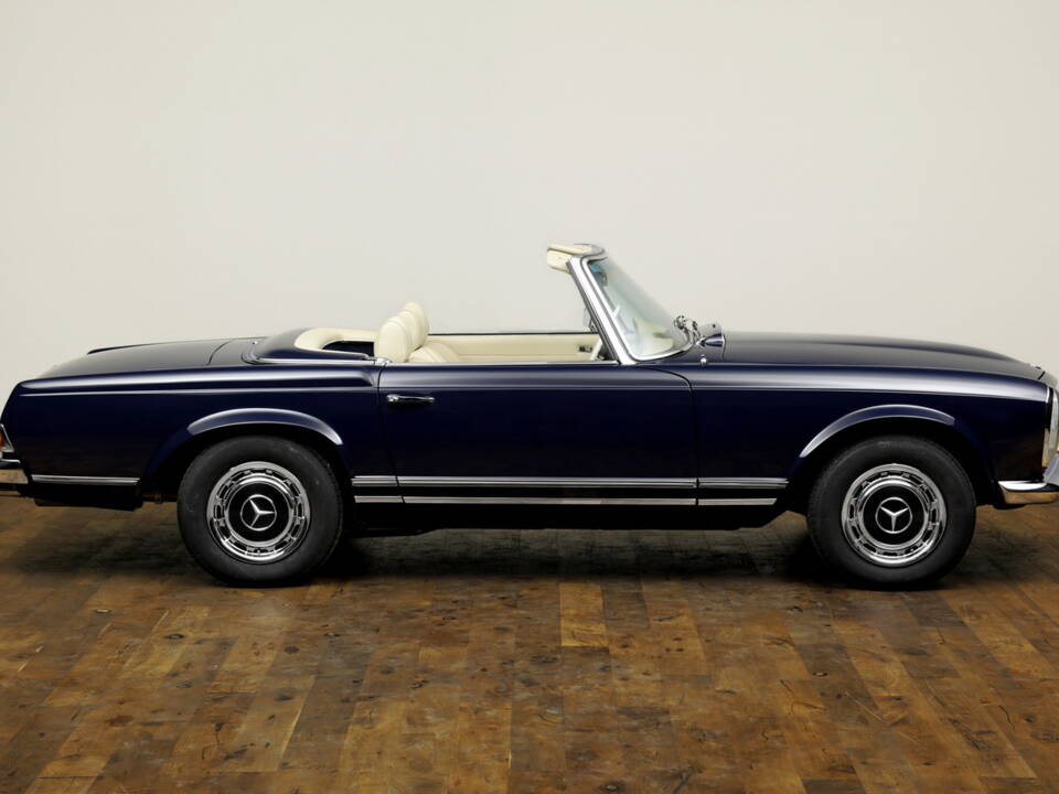 Image 2/21 of Mercedes-Benz 280 SL (1969)