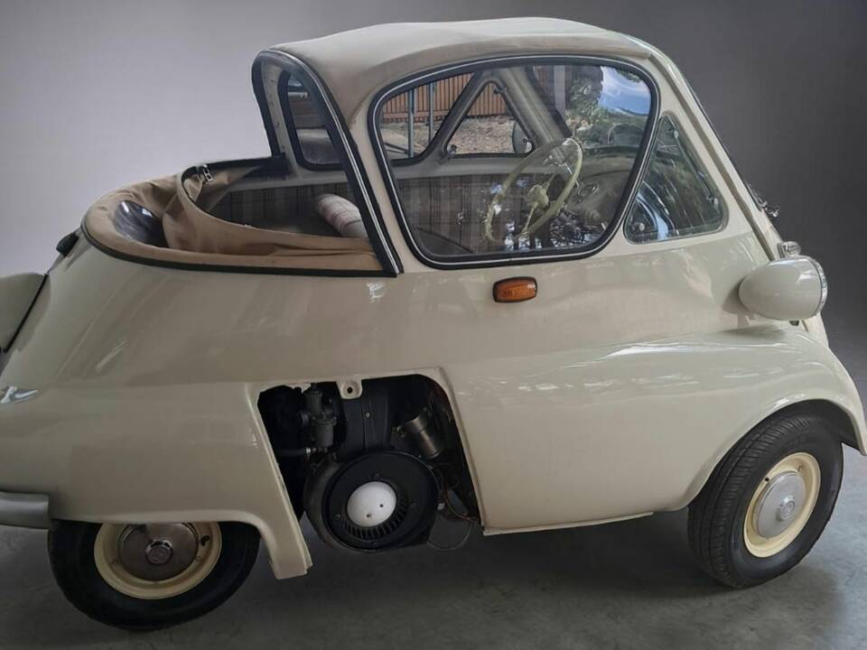 Image 5/7 of BMW Isetta 300 (1960)