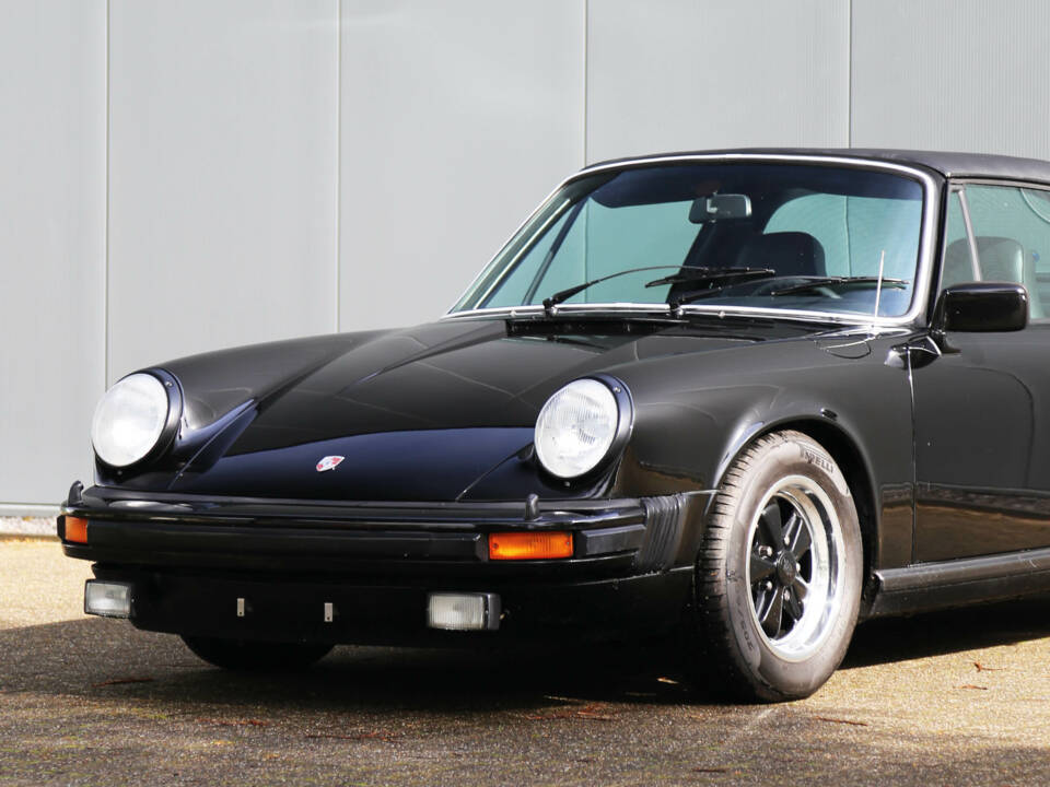 Image 25/67 de Porsche 911 2.7 S (1977)