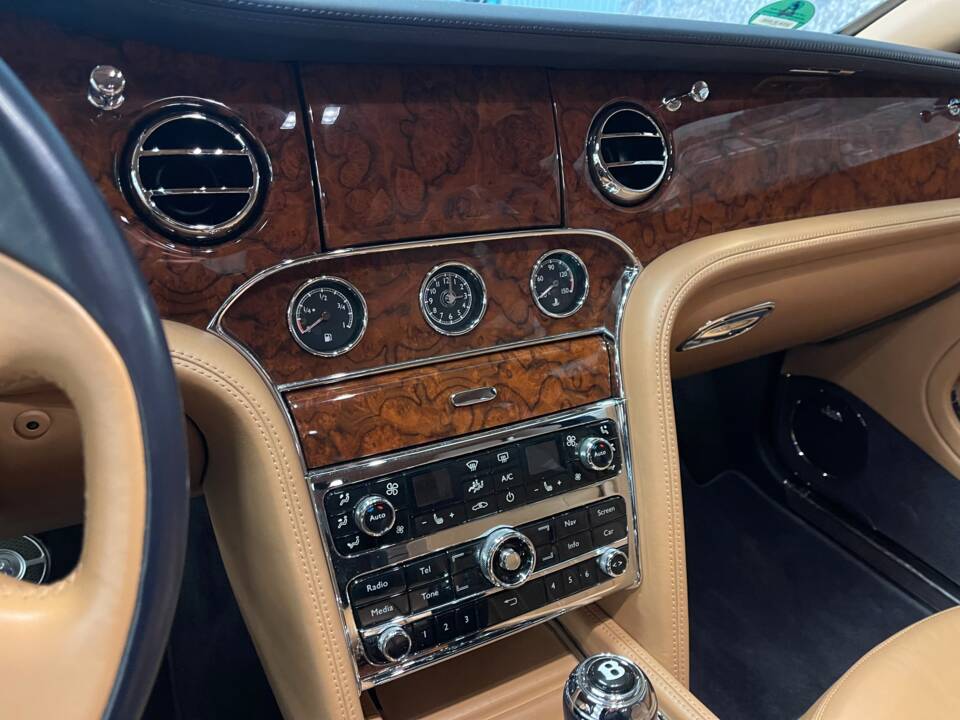 Afbeelding 11/19 van Bentley Mulsanne (2011)