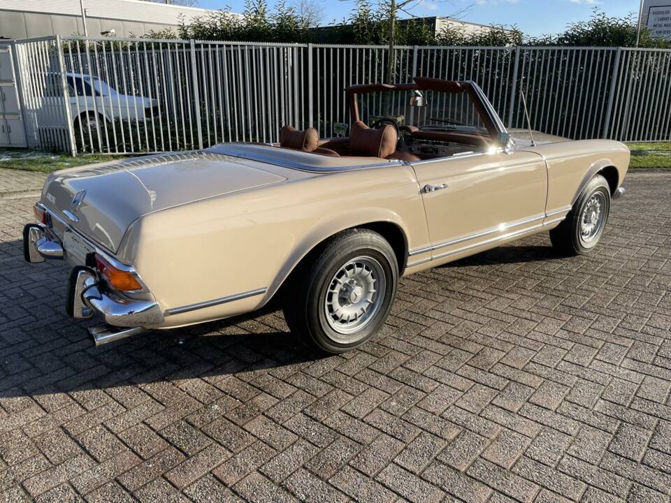 Immagine 19/50 di Mercedes-Benz 280 SL (1969)