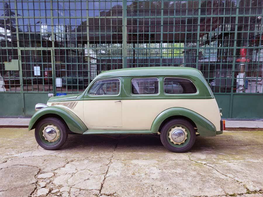 Image 2/29 of Lancia Ardea (1951)