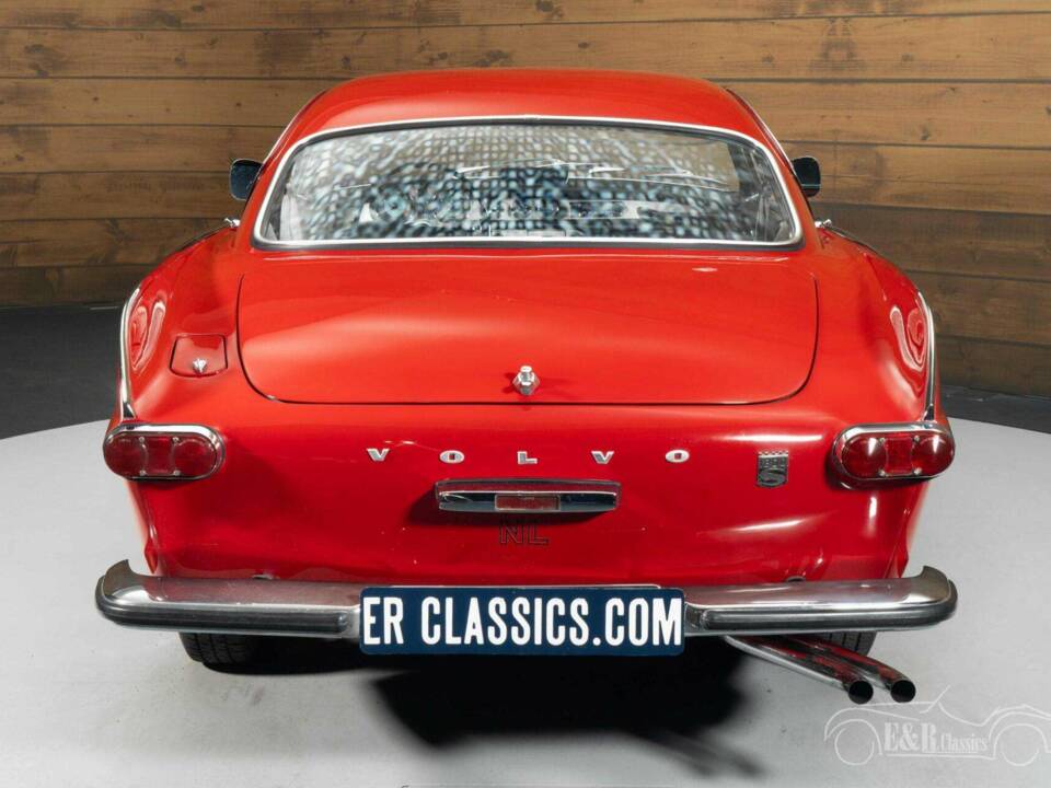 Image 14/19 of Volvo 1800 S (1967)