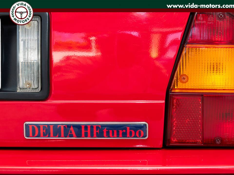 Image 4/15 de Lancia Delta 1.6 HF (1991)