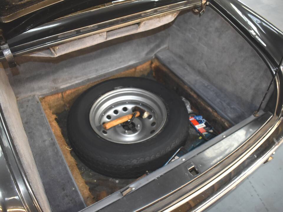 Image 22/65 de Gordon-Keeble GT (1964)