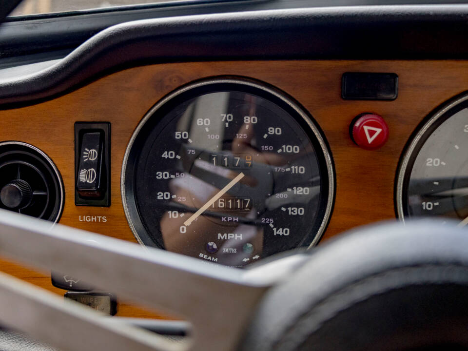 Imagen 21/30 de Triumph TR 6 (1977)