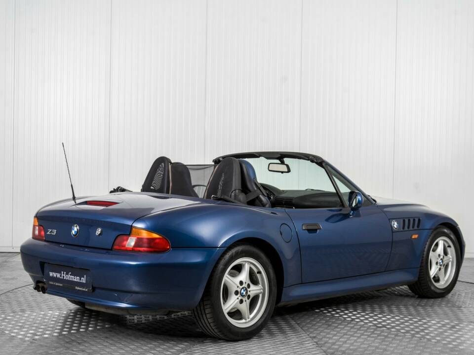 Image 2/50 of BMW Z3 2.0 (1999)