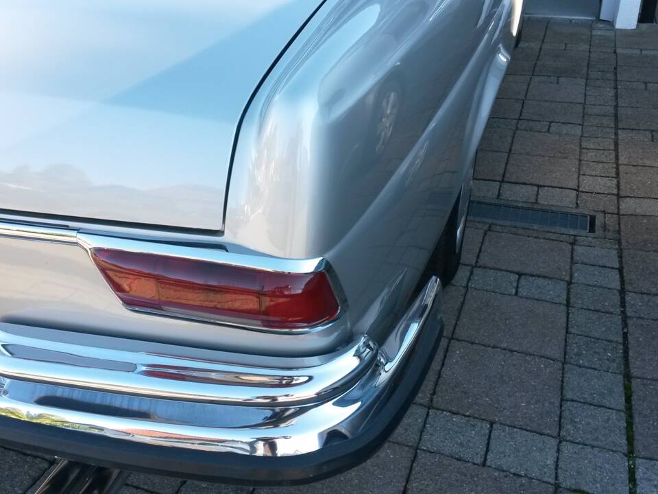 Bild 10/25 von Mercedes-Benz 280 SE (1968)