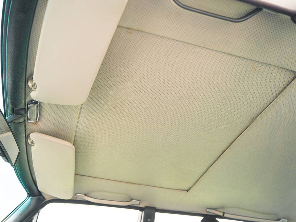 Image 46/50 of Mercedes-Benz 300 SEL 6.3 (1970)
