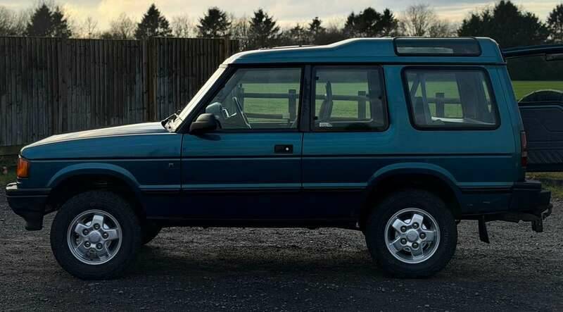 Imagen 11/43 de Land Rover Discovery 300tdi (1997)