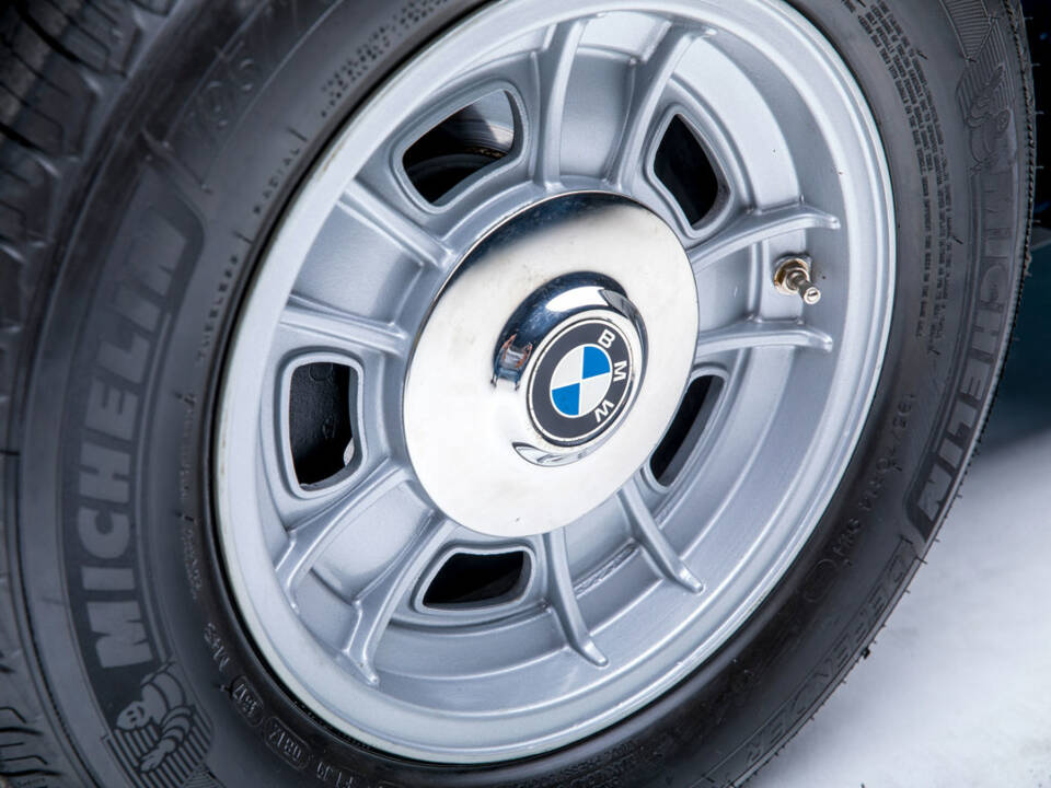 Image 16/50 of BMW 3.0 CS (1972)