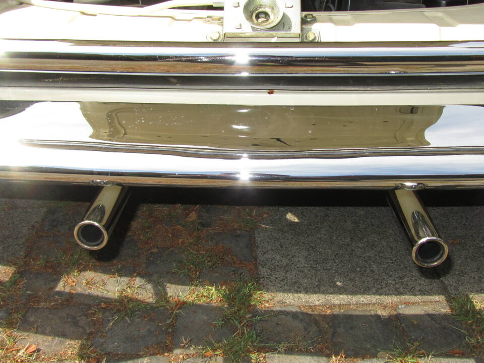 Image 8/45 of Volkswagen Karmann Ghia 1300 (1965)