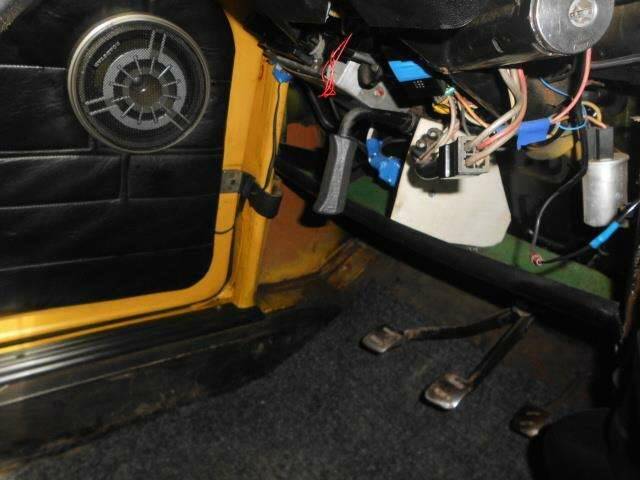 Bild 22/25 von Renault R 4 (1969)