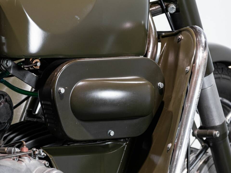 Image 10/12 de Moto Guzzi DUMMY (1976)