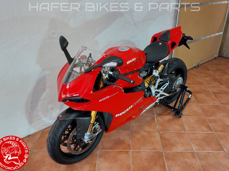 Image 8/30 of Ducati DUMMY (2012)