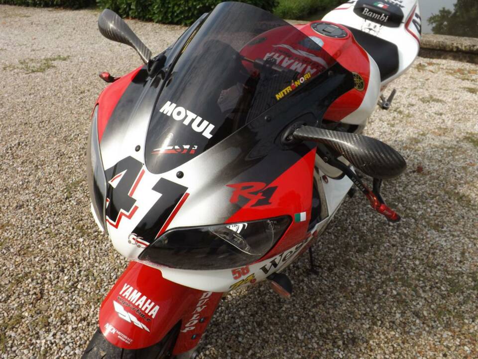 Image 48/50 of Yamaha YZF 1000 R1 (1998)
