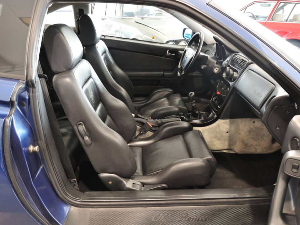 Image 10/17 of Alfa Romeo GTV 2.0 V6 Turbo (1995)