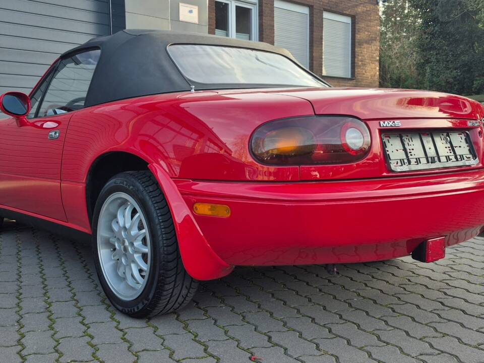 Image 3/56 de Mazda MX-5 1.8 (1995)
