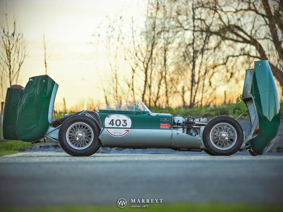 Afbeelding 16/27 van Lotus Eleven (1956)