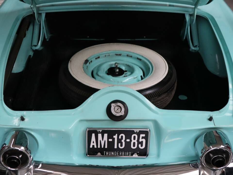 Bild 43/50 von Ford Thunderbird (1955)