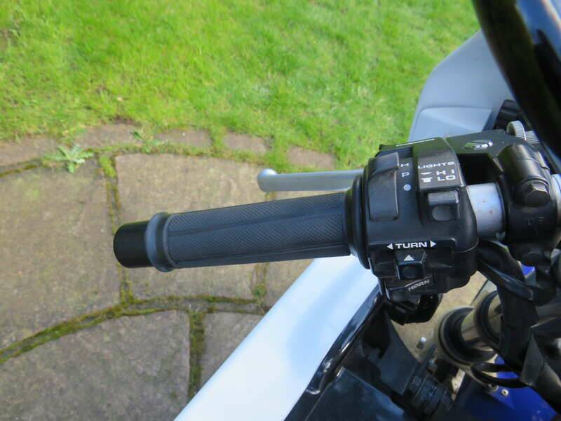 Bild 11/39 von Honda CBR 400 RR (1992)