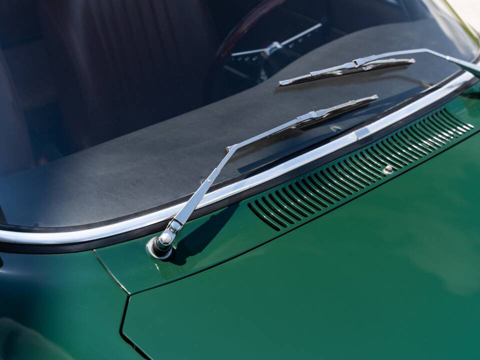 Image 9/83 of Alfa Romeo Giulia GT 1300 Junior (1968)