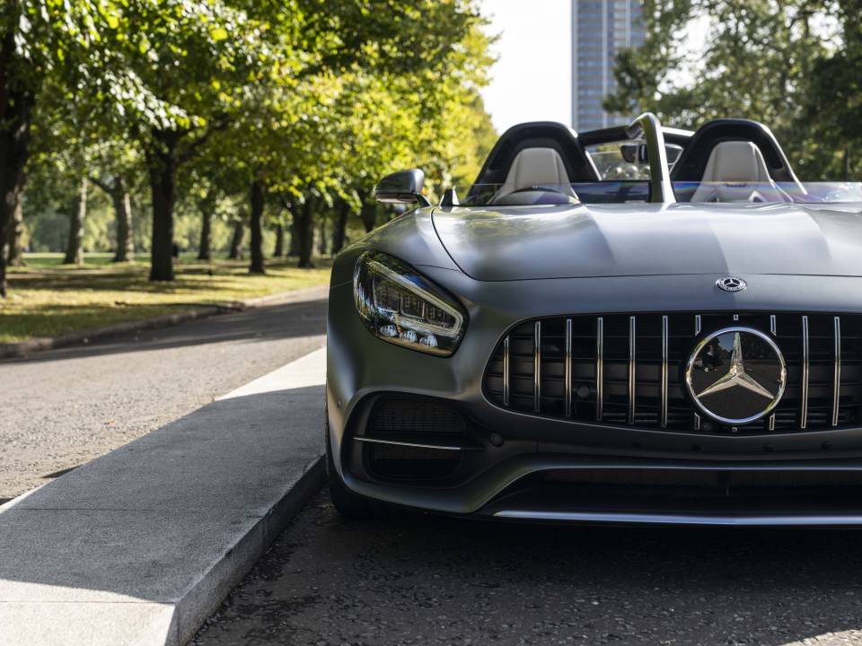 Image 7/36 of Mercedes-AMG GT-S (2019)
