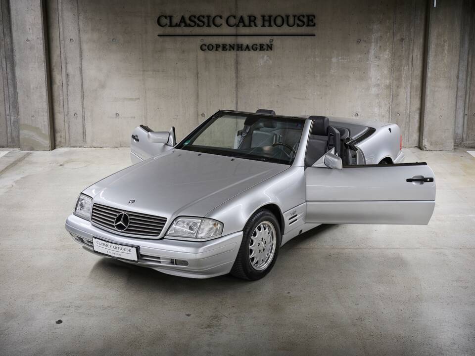 Immagine 18/95 di Mercedes-Benz SL 600 (1998)