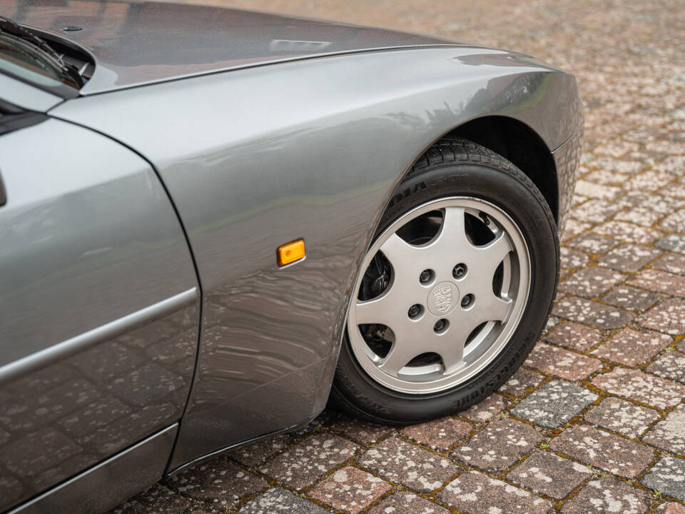Image 4/42 de Porsche 944 S2 (1991)